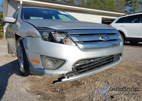 2010 Ford Fusion Se z USA, uszkodzony, nr VIN 3FAHP0HA0AR377981